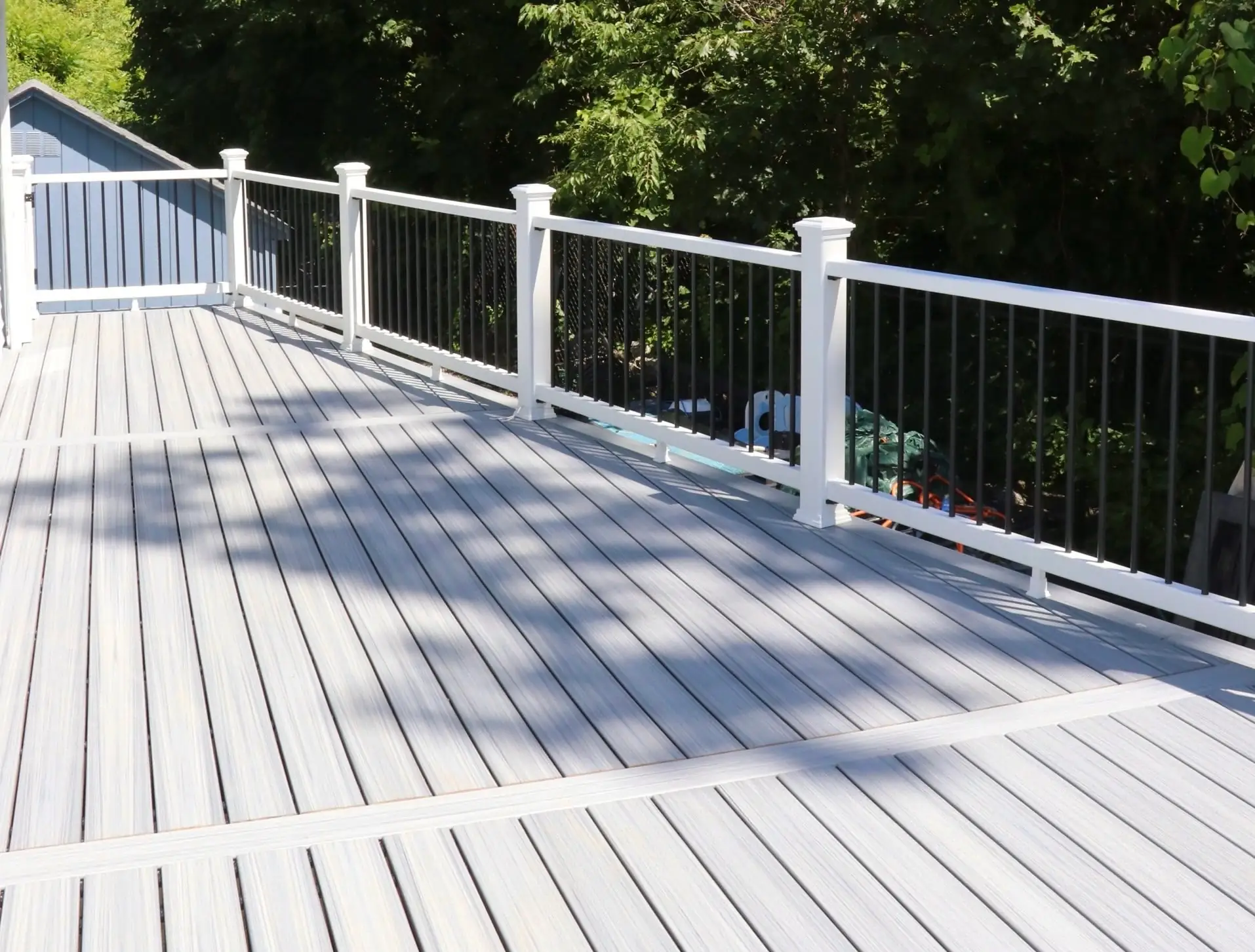 Deck Railing, completed Sustainable Decks project